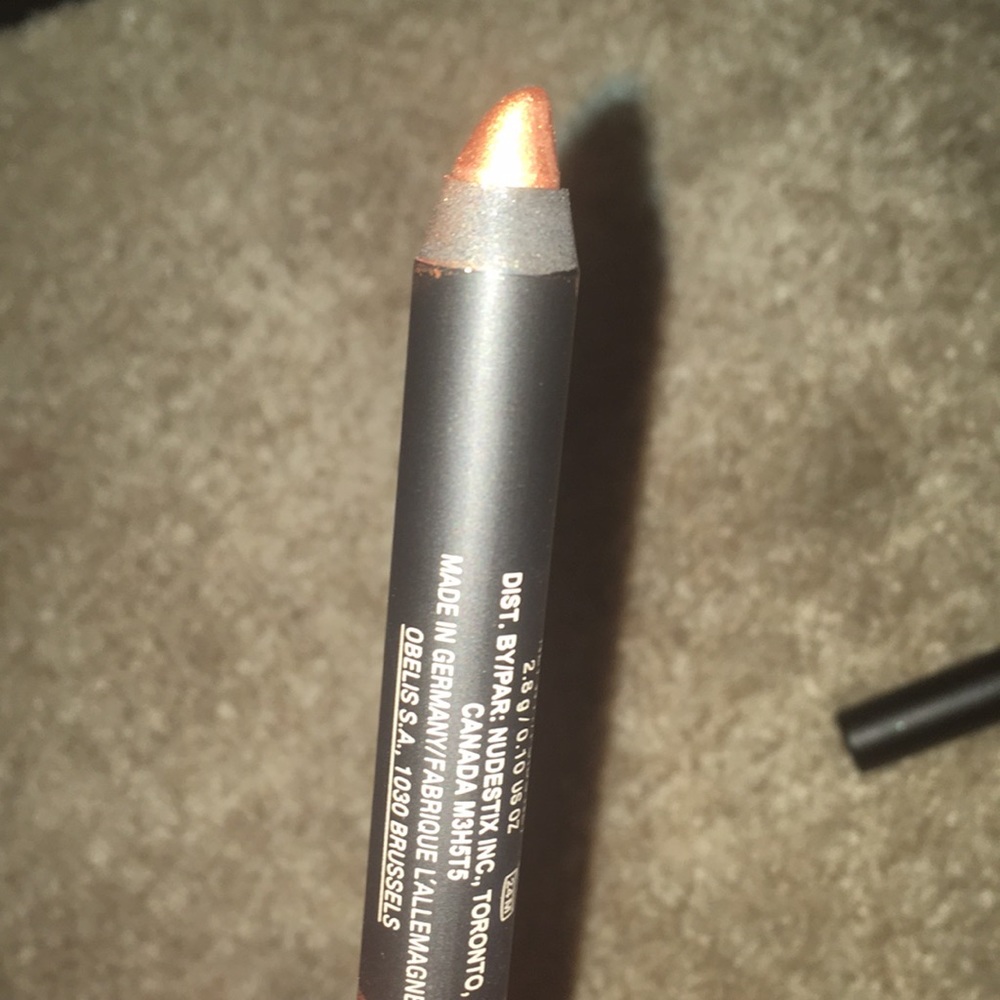 Eye Color - Picture 3 of 3